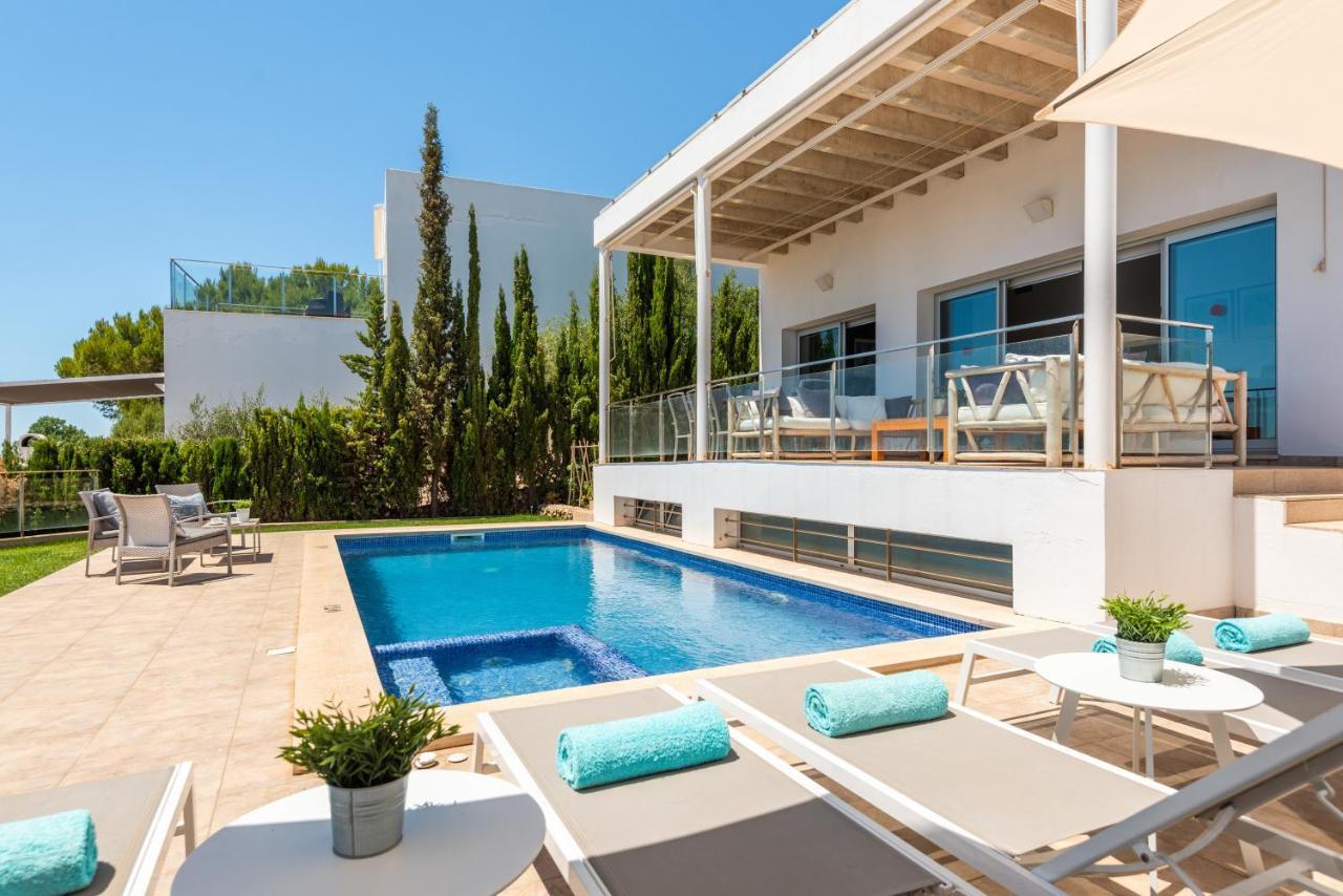 Villa Orquidea Son Bou Bagian luar foto