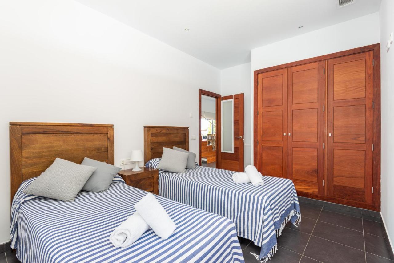 Villa Orquidea Son Bou Bagian luar foto